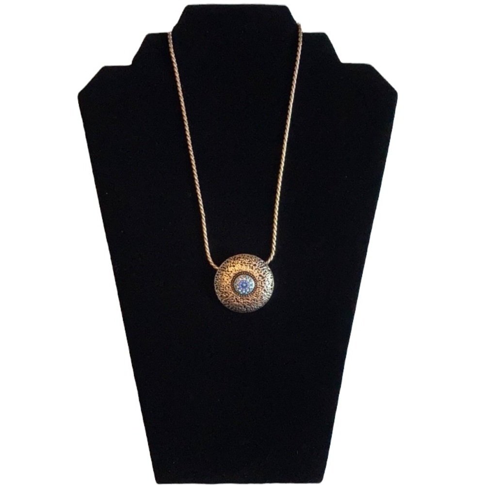Celebration Necklace Style Dots